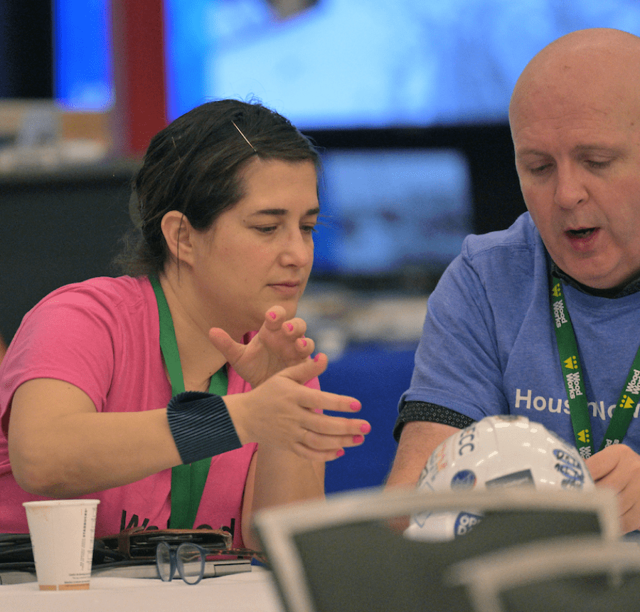 Vous avez des questions ? Contactez-nous dès aujourd'hui pour obtenir des conseils d'experts en matière de construction en bois et construisons ensemble un avenir durable grâce à des solutions innovantes !